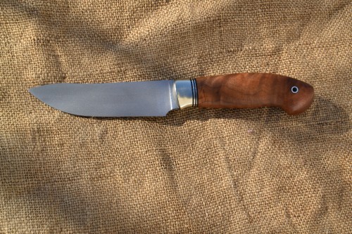 Нож Скинер - сталь CPR (LO-K2695), мельхиоровое литьё, G10, корень ореха.